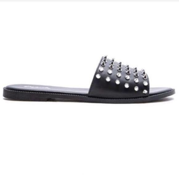 Spiked Slides in Black/Silver - Picture 2 of 6